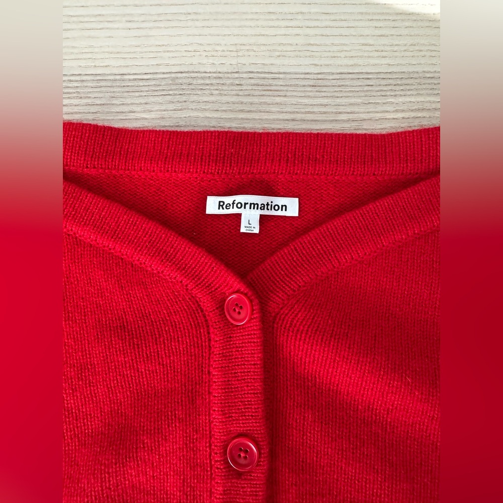 Reformation Millie Cashmere Off The Shoulder Cardigan Red - Size L - Picture 7 of 8